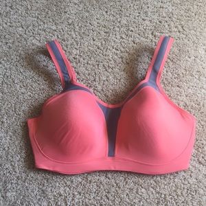 Wacoal Sports Bra 38G